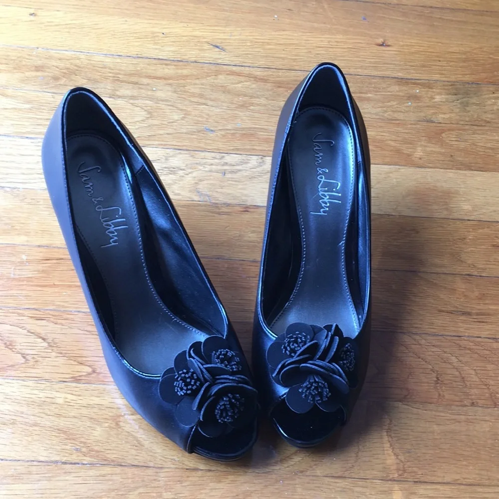 Black heels